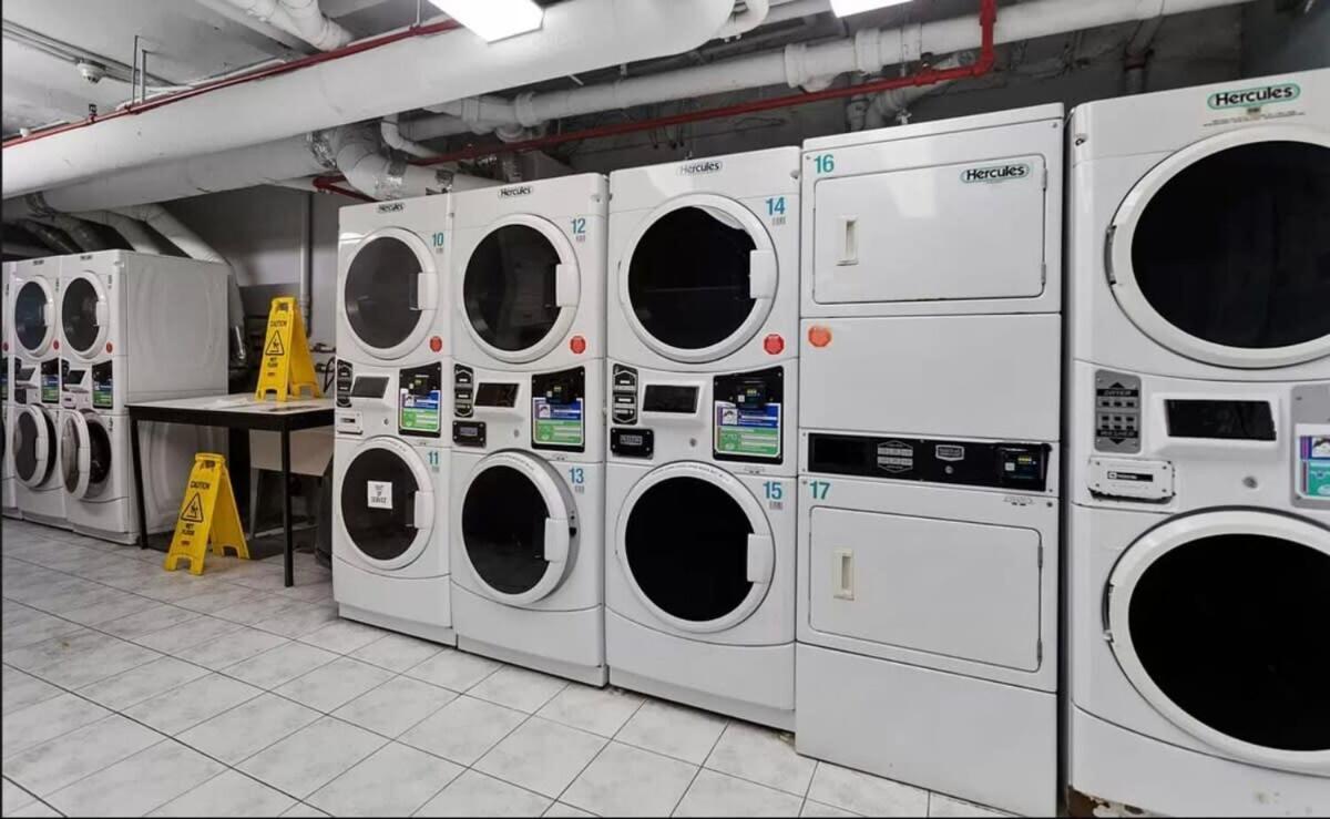 73-304 Newly Reno Studio Uws Doorman Gym Laundry New York Exterior foto